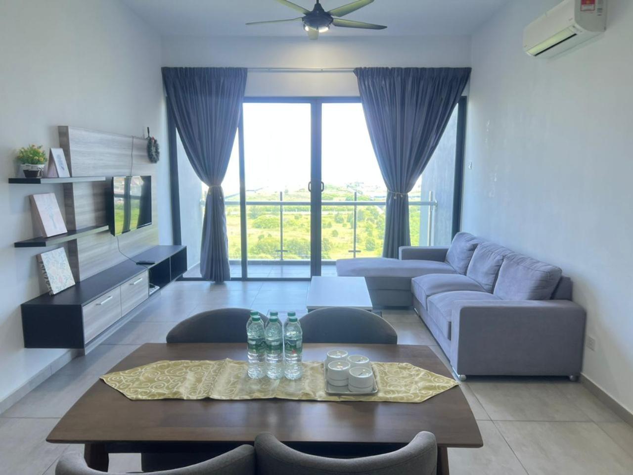 5min To Jonker Walk Town Area By De Avenue